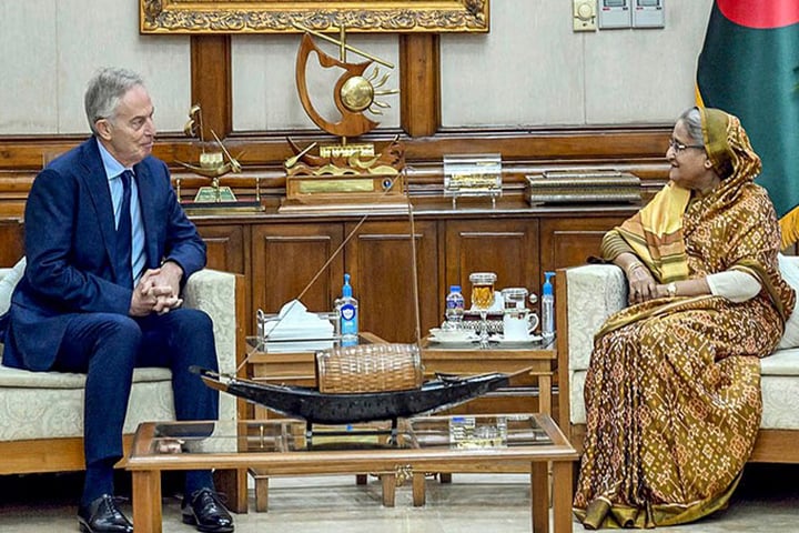 রেলওয়ের উন্নয়নে ব্রিটিশ সহযোগিতা চাইলেন প্রধানমন্ত্রী