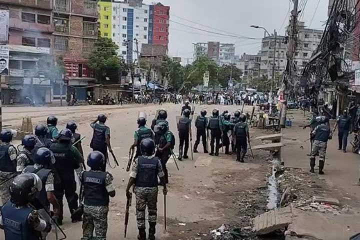 রাজধানীতে পুলিশ-বিএনপির সংঘর্ষ