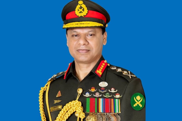 অস্ট্রেলিয়ার পথে সেনাপ্রধান
