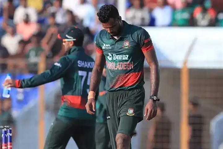 চিকিৎসার জন্য লন্ডনের পথে এবাদত