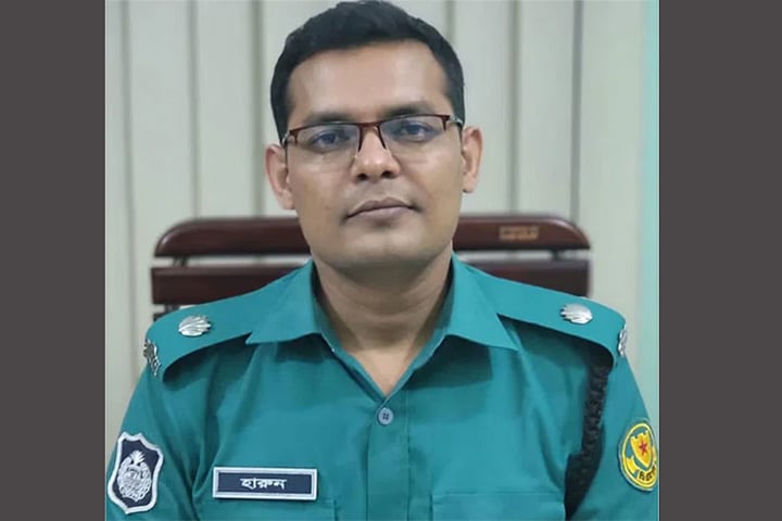 ছাত্রলীগের ২ নেতাকে মারধর, এডিসি হারুনকে প্রত্যাহার