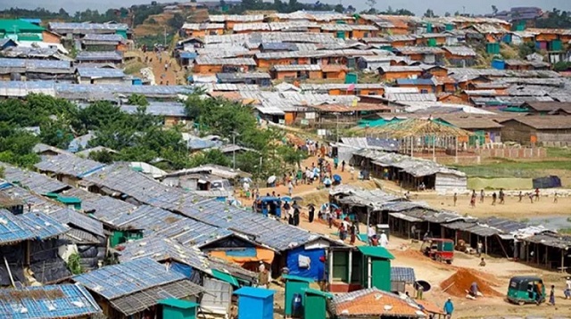 রোহিঙ্গা ক্যাম্পে দুই গ্রুপের গোলাগুলি, শিশুসহ গুলিবিদ্ধ ৪