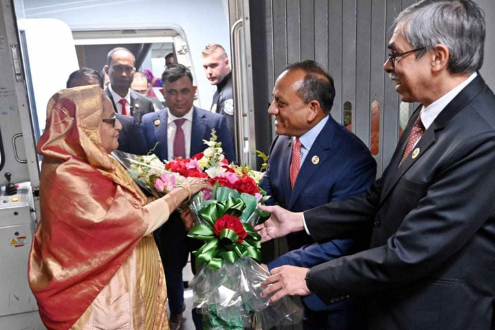 নিউইয়র্ক পৌঁছেছেন প্রধানমন্ত্রী