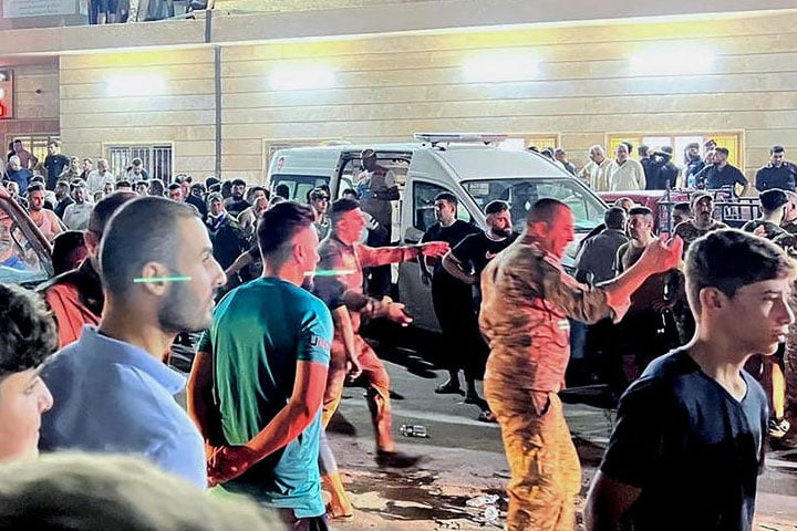 ইরাকে বিয়ের অনুষ্ঠানে অগ্নিকাণ্ডে বর-কনেসহ শতাধিক নিহত