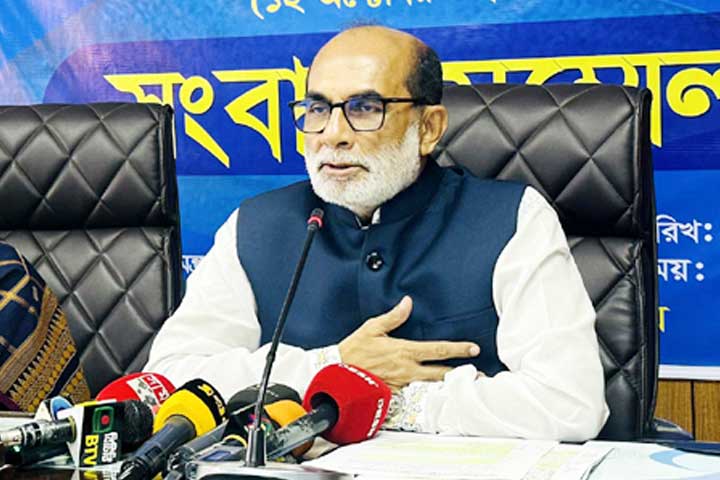 ইলিশের দাম নিয়ন্ত্রণ আমাদের এখতিয়ারে নেই : প্রাণিসম্পদ মন্ত্রী