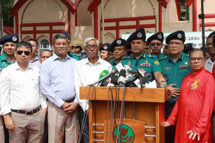 পূজা নিয়ে কোনো শঙ্কা নেই : ডিএমপি কমিশনার