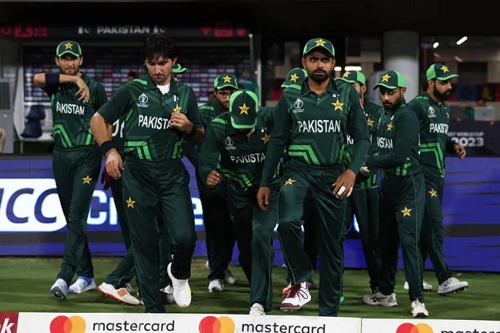 শাস্তি পেলেন বাবর-রিজওয়ানরা