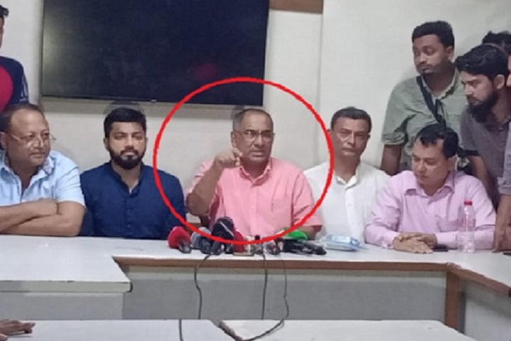 বিএনপির অফিসে যাওয়া বাইডেনের কথিত উপদেষ্টা আটক