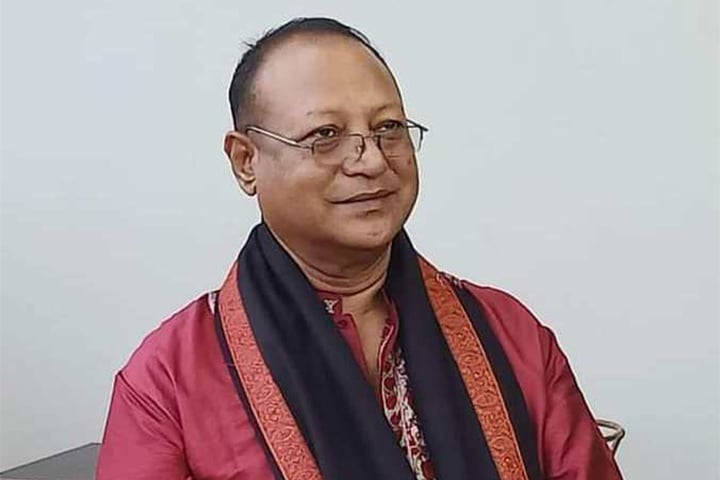 ডিবি কার্যালয়ে হাসান সারওয়ার্দীকে জিজ্ঞাসাবাদ চলছে