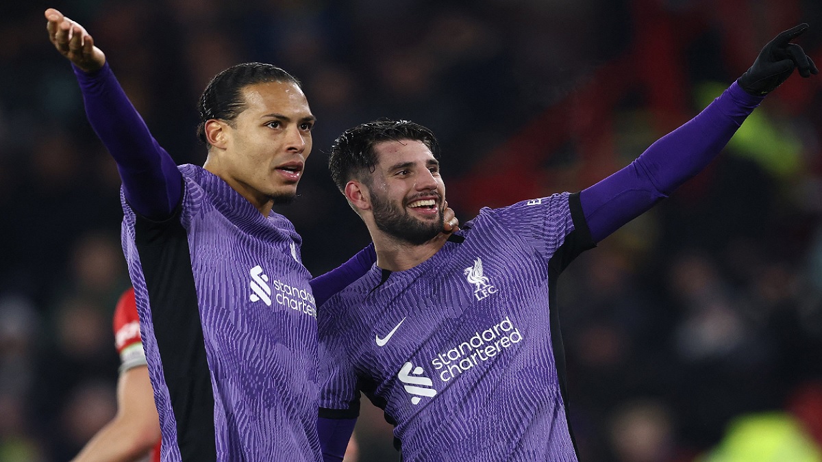 সহজ জয়ে দ্বিতীয় স্থান ধরে রাখলো লিভারপুল