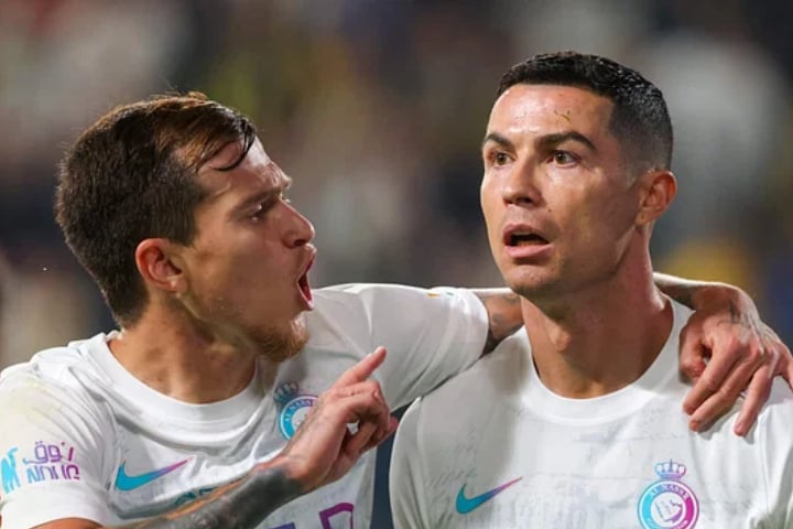 গোল উৎসবে মাইলফলকের ম্যাচ রাঙালেন রোনালদো