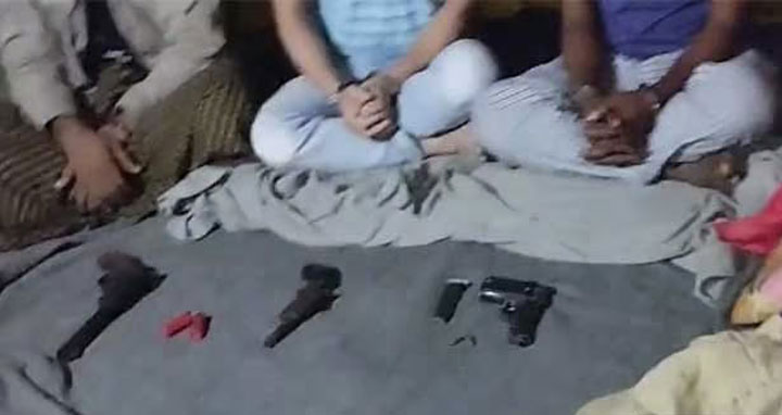 রোহিঙ্গা ক্যাম্পে অস্ত্রসহ ৩ ‘আরসা’ সদস্য গ্রেপ্তার