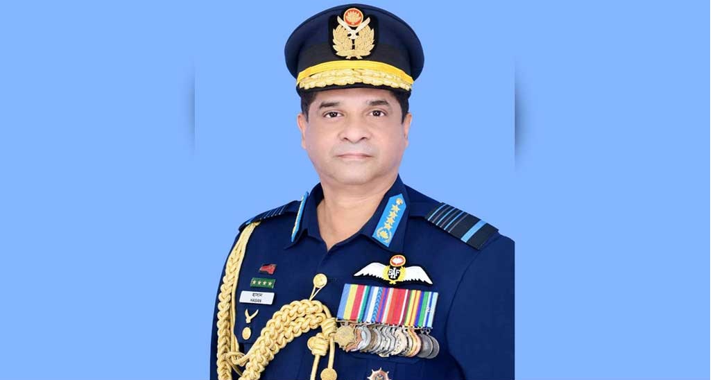 সরকারি সফরে যুক্তরাজ্যে গেলেন বিমানবাহিনী প্রধান