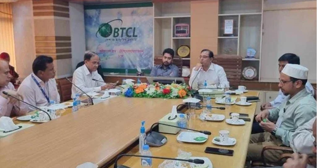 শিক্ষাপ্রতিষ্ঠানে সাশ্রয়ী মূল্যে সেবা দিতে বিটিসিএলকে বললেন উপদেষ্টা নাহিদ