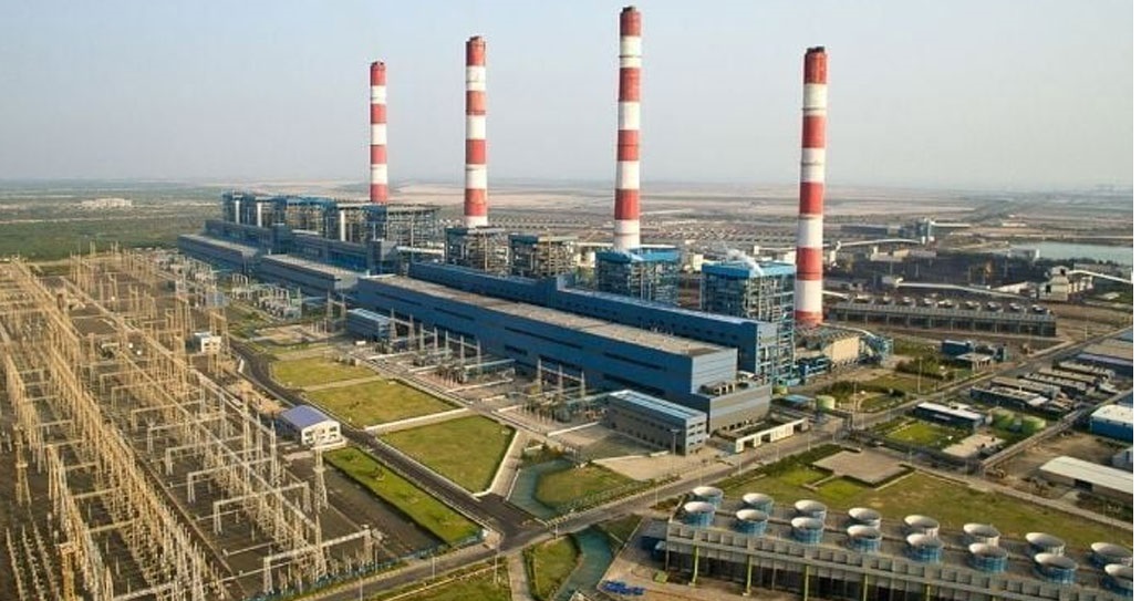 ভারত থেকে বিদ্যুৎ আসা বন্ধ হবে না, বকেয়া পরিশোধের তাগিদ আদানির