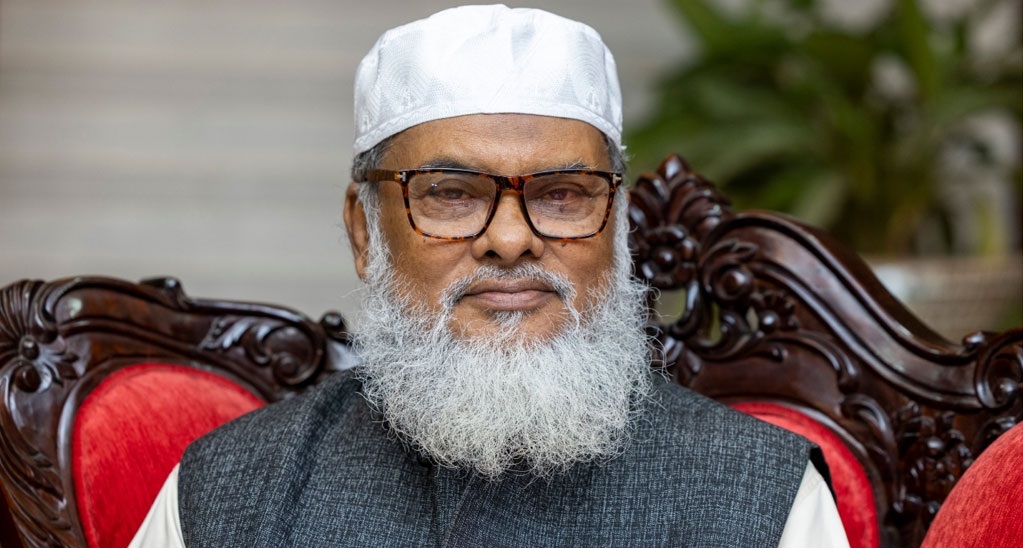 হজের খরচ কমানো নিয়ে যা বললেন ধর্ম উপদেষ্টা