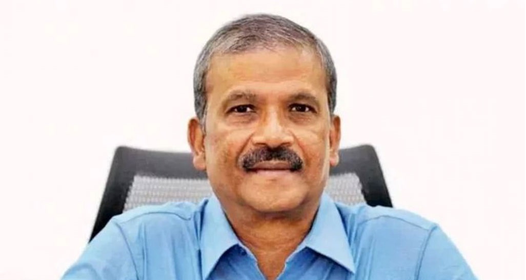 কেউ উপদেষ্টাদের নাম ভাঙিয়ে চাঁদাবাজি করলে পুলিশে দিন: আসিফ নজরুল