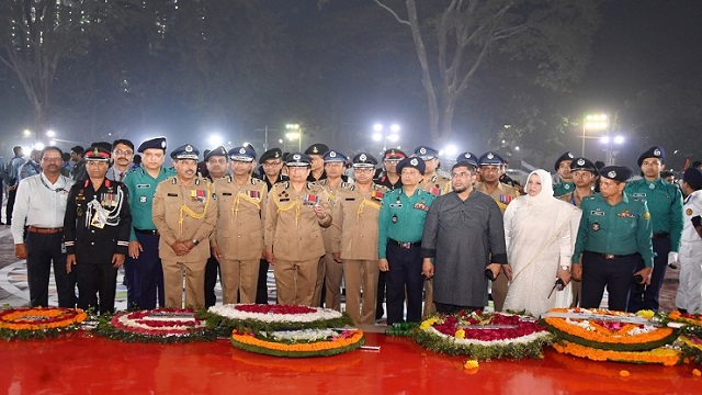 ভাষা শহীদদের প্রতি আইজিপির শ্রদ্ধা