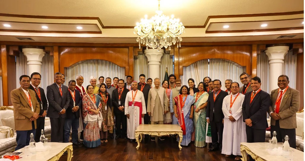 নিজেদের মধ্যে ধর্মের শান্তির বাণী স্থাপন করার আহ্বান প্রধান উপদেষ্টার
