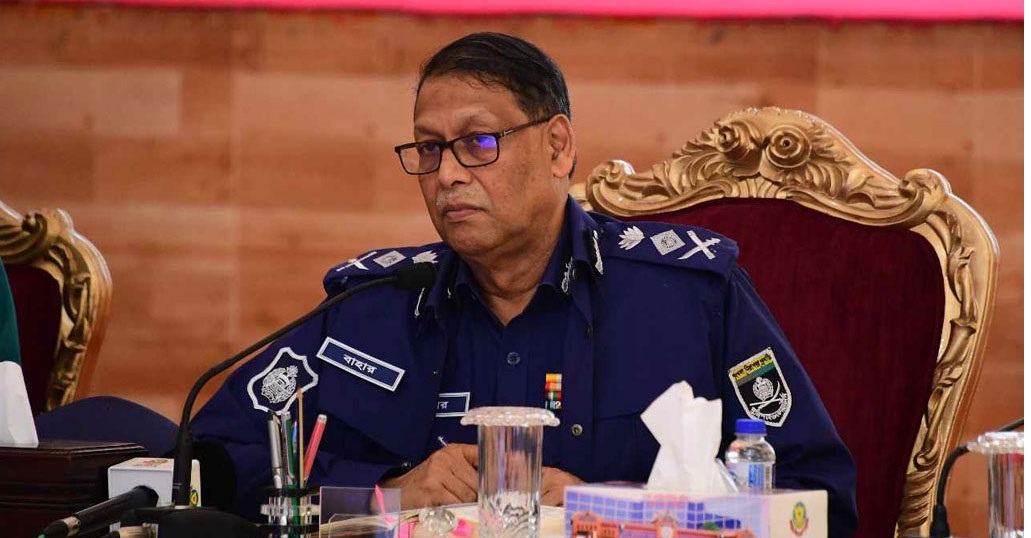 অপরাধ বন্ধে পুলিশকে শতভাগ চেষ্টা করতে হবে: আইজিপি