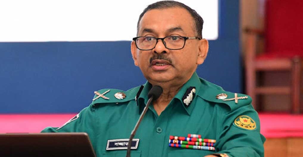 শিক্ষার্থীদের মধ্যে সংঘর্ষ ধৈর্যের সঙ্গে সামাল দিয়েছে পুলিশ: ডিএমপি কমিশনার