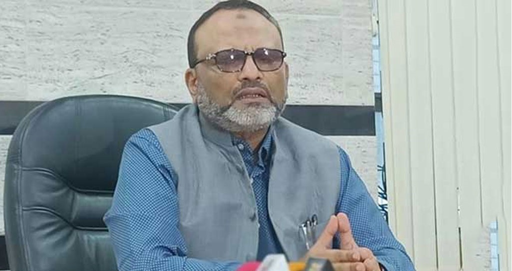 সাত কলেজের অধ্যক্ষদের সঙ্গে জরুরি বৈঠকে ঢাবি উপাচার্য