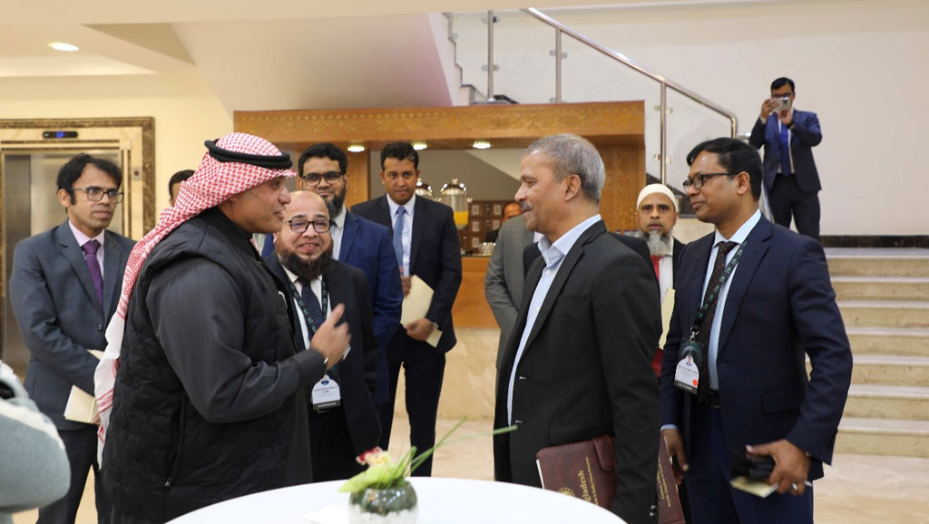 সৌদিতে দক্ষ কর্মীর চাহিদা পূরণে কাজ করে যাচ্ছে সরকার: আসিফ নজরুল