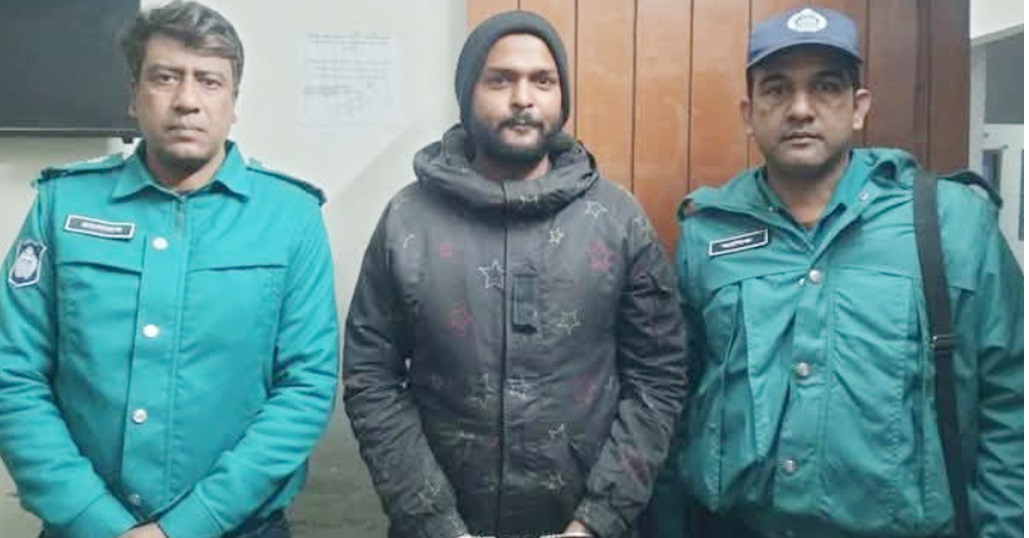 নিষিদ্ধ ঘোষিত ছাত্রলীগ নেতা আল-আমিন অস্ত্রসহ গ্রেপ্তার