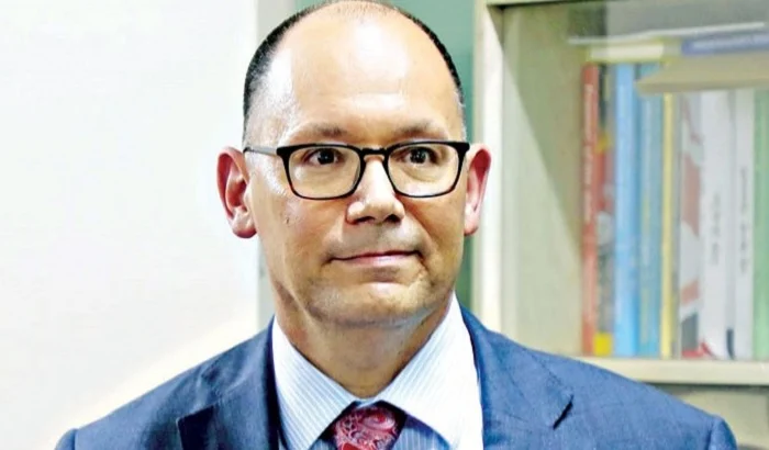 ভারত সফরে পিটার হাস