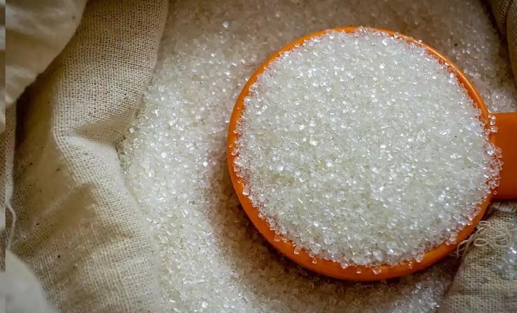 রোজার আগে চিনির দাম বাড়ল কেজিতে ২০ টাকা