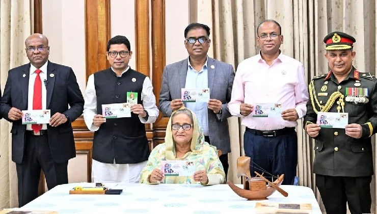 বঙ্গবন্ধুর জন্মদিনে স্মারক ডাকটিকিট, উদ্বোধনী খাম ও সিলমোহর অবমুক্ত