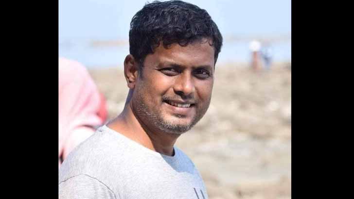 মহাসড়কে ঝরল চবি শিক্ষকের প্রাণ