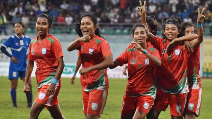 ‘হিমালয়’ জয় সোনার বাঘিনীদের