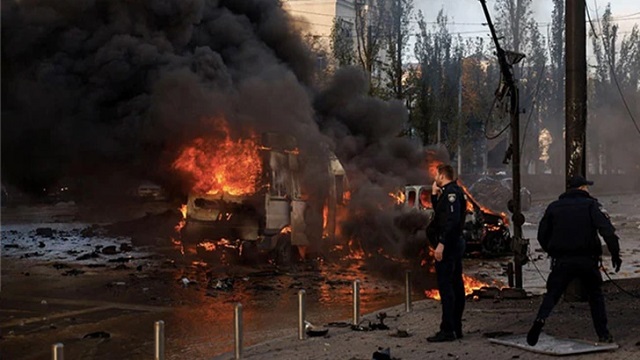 দোনেৎস্কে ব্যাপক গোলাবর্ষণ রাশিয়ার, নিহত ৭