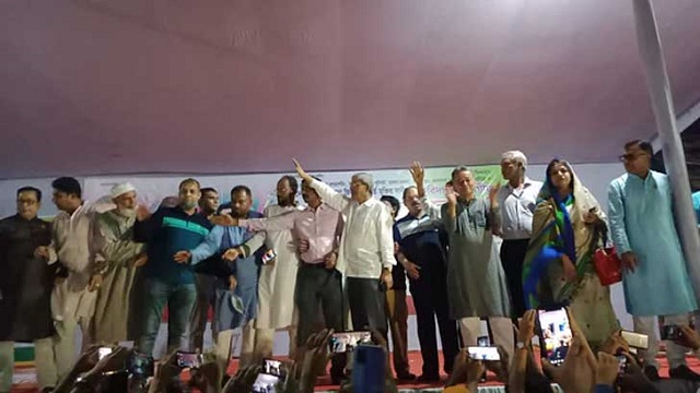 ফরিদপুরের সমাবেশস্থলে ফখরুলসহ বিএনপির কেন্দ্রীয় নেতারা
