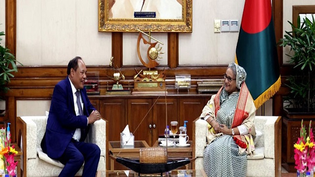 পাইপলাইনের মাধ্যমে ভারত থেকে জ্বালানি তেল আনা হবে: প্রধানমন্ত্রী