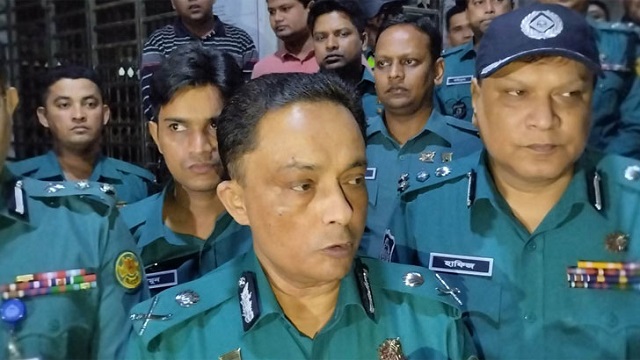 জঙ্গি ছিনতাইয়ে জড়িতদের সম্পর্কে ‘ভালো’ তথ্য পেয়েছি: ডিএমপি কমিশনার