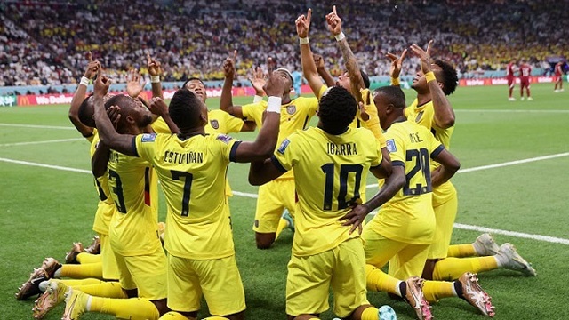 কাতারকে হারিয়ে বিশ্বকাপে ইকুয়েডরের শুভসূচনা