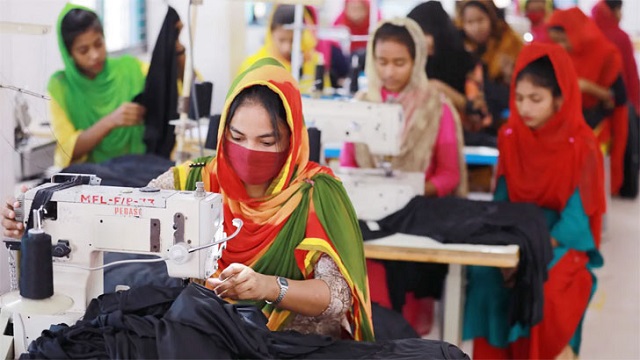 পোশাক রপ্তানিতে ভিয়েতনামকে সরিয়ে বিশ্বে ফের দ্বিতীয় বাংলাদেশ