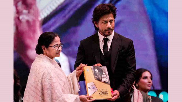 ‘পাঠান’ বয়কটের ডাকের প্রতিবাদে কড়া বার্তা শাহরুখের