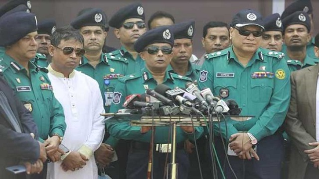 আমাদের প্রধানমন্ত্রীর জীবন সবচেয়ে বেশি ঝুঁকিতে: ডিএমপি কমিশনার