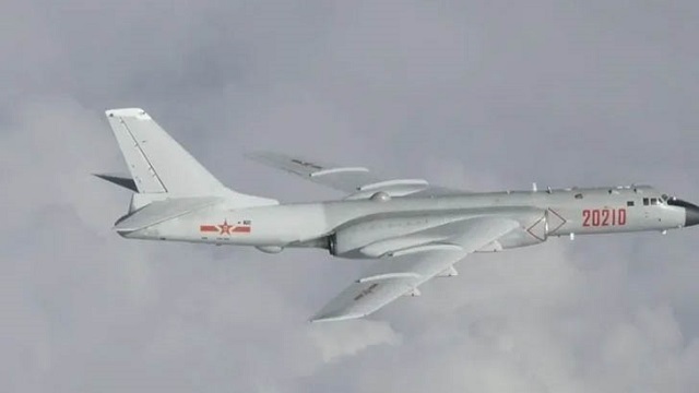 তাইওয়ান ঘিরে চীনের ৫৭ যুদ্ধবিমান ও ৪ যুদ্ধজাহাজের মহড়া