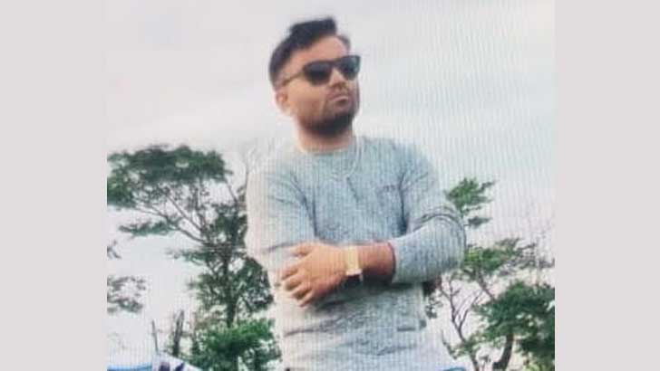 কাঁঠালের নিলাম নিয়ে হত্যাকাণ্ড, দুবাই পালানোর সময় খুনি গ্রেফতার