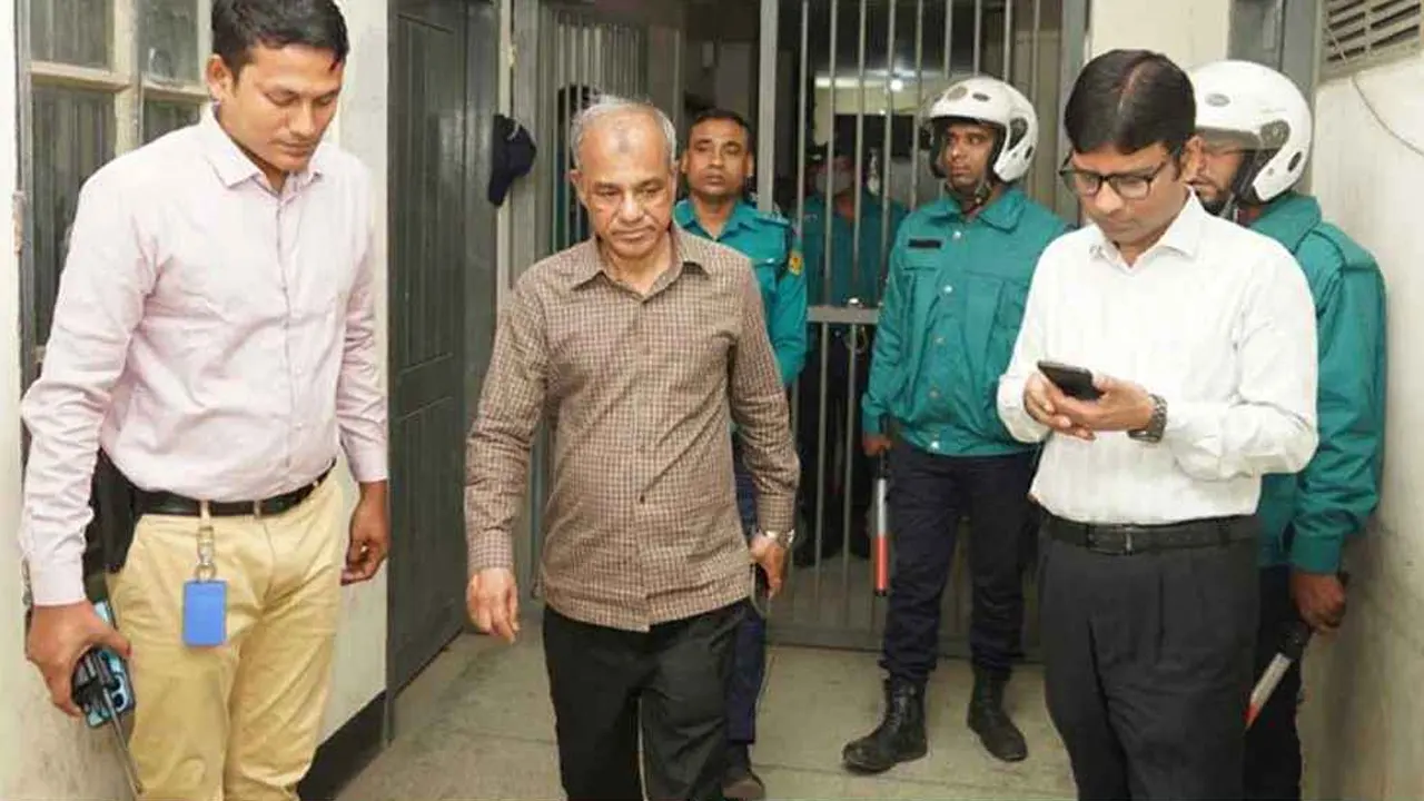 দায়িত্বে অবহেলা হলে কঠোর ব্যবস্থা: স্বরাষ্ট্র উপদেষ্টা