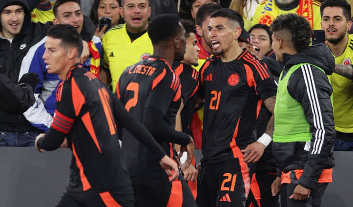 স্পেনকে হারিয়ে কলম্বিয়ার ইতিহাস