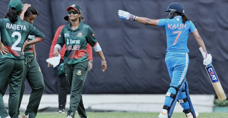 স্ট্যাম্প ভাঙায় যে শাস্তি পেলেন ভারতীয় দলপতি