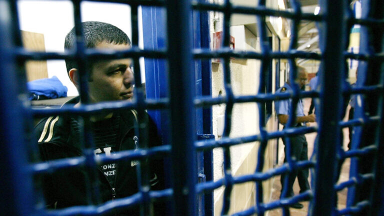 এই মুহূর্তে ইসরায়েলের কারাগারে বন্দি ১১ হাজার ফিলিস্তিনি