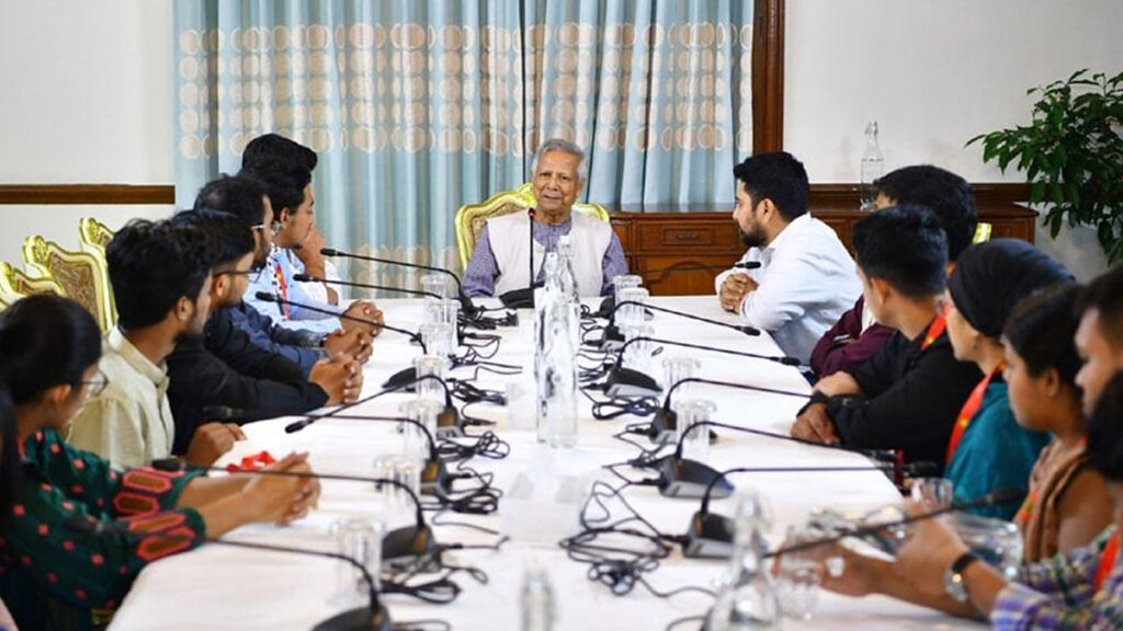 এক বিজয় অর্জন করেছো, আরেক বিজয় আসবে: শিক্ষার্থীদের ড. ইউনূস