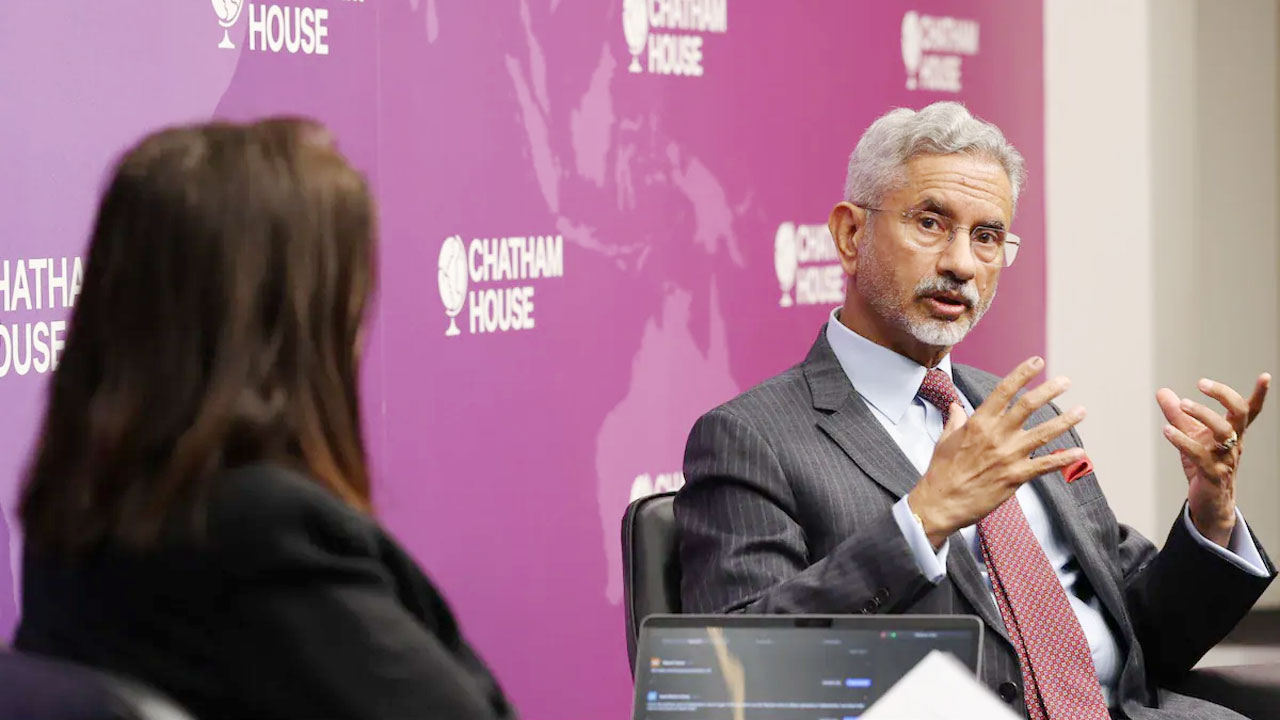 পাকিস্তান নিয়ন্ত্রিত কাশ্মিরেরও দখল চায় ভারত