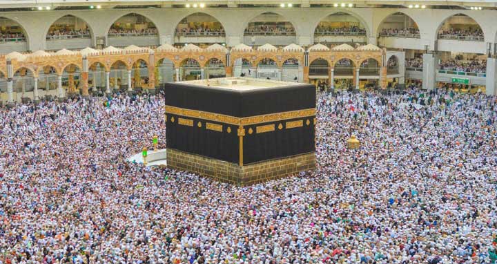 খরচ কমিয়ে হজের দুটি প্যাকেজ ঘোষণা